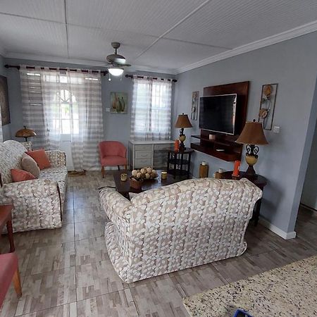 Carmen Apartment Bridgetown Buitenkant foto