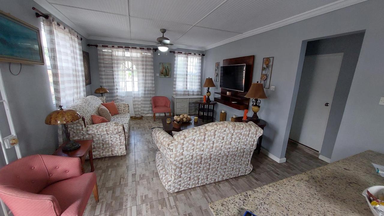 Carmen Apartment Bridgetown Buitenkant foto